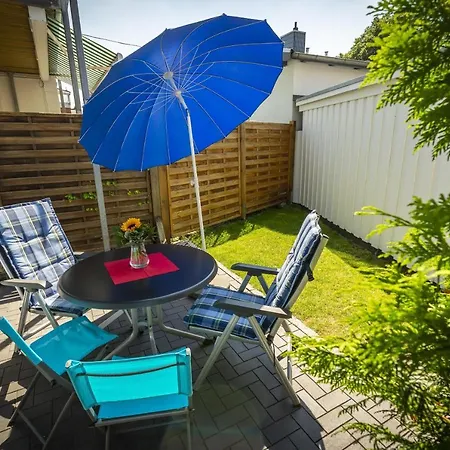 Haus Albatros Apartment *